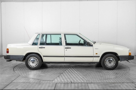 Volvo 740 2.3 GL thumbnail 10