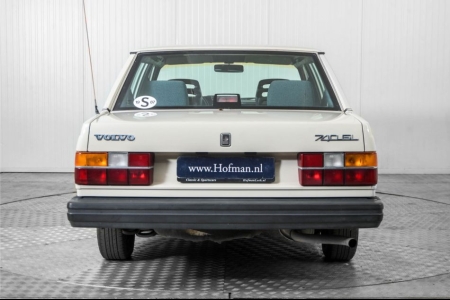 Volvo 740 2.3 GL thumbnail 13