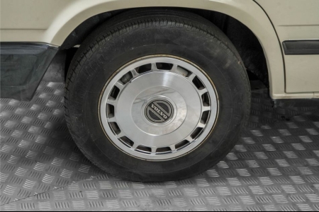 Volvo 740 2.3 GL thumbnail 30