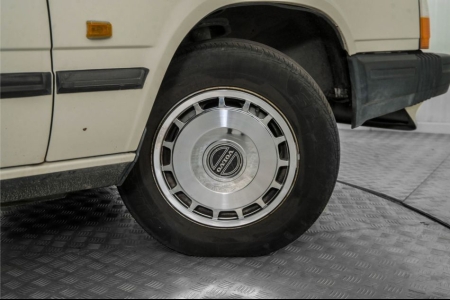 Volvo 740 2.3 GL thumbnail 41