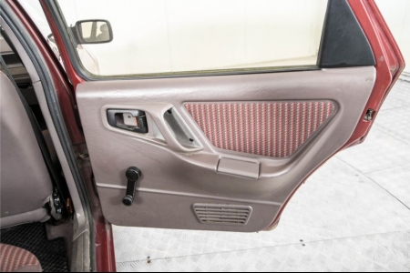Ford Sierra 2.0 L thumbnail 36