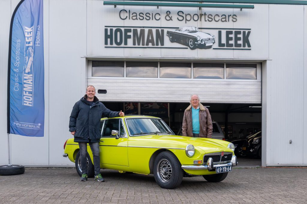 Hein van Rijckevorsel en Senior – MG B GT V8 @hofman.nl