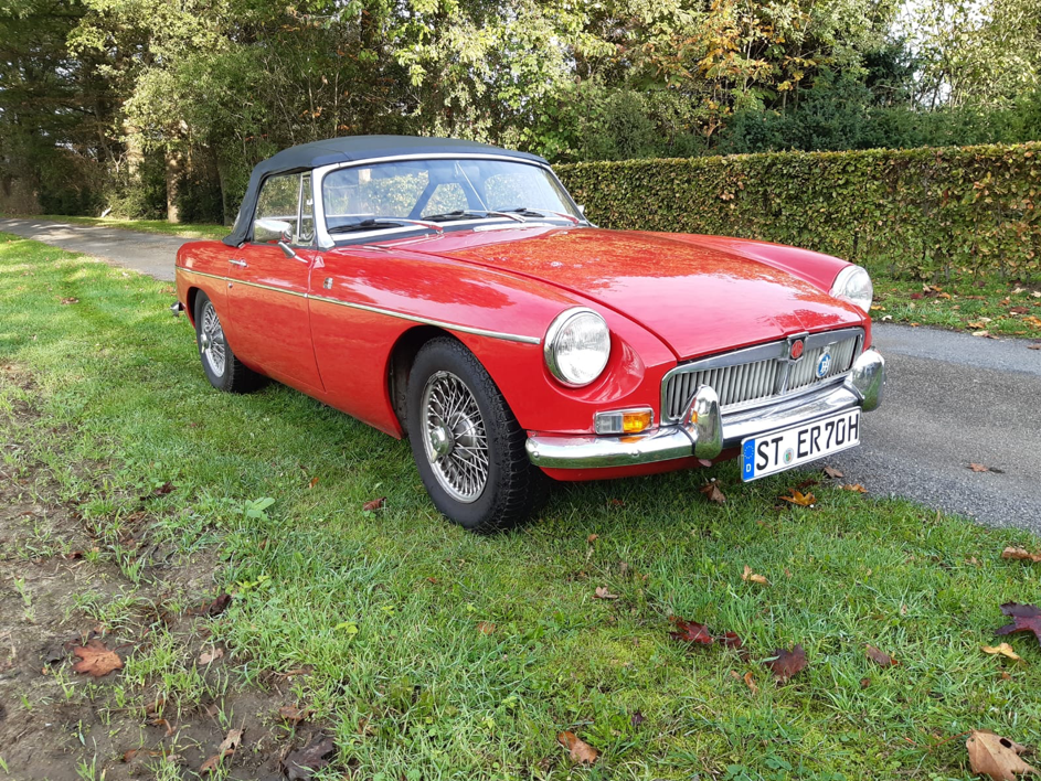 MG B 1969 in Tartan-Red – eine Familiengeschichte @hofman.nl