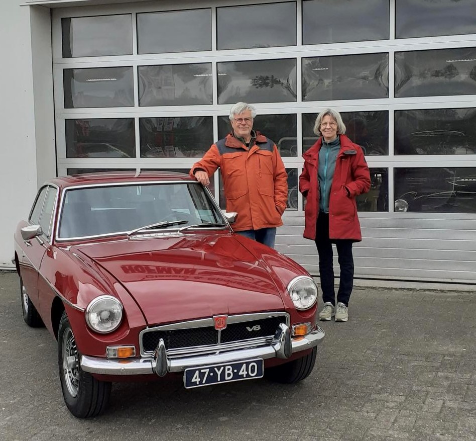 Dhr. en Mevr. Ponte - MGBGTV8 1975 @hofman.nl