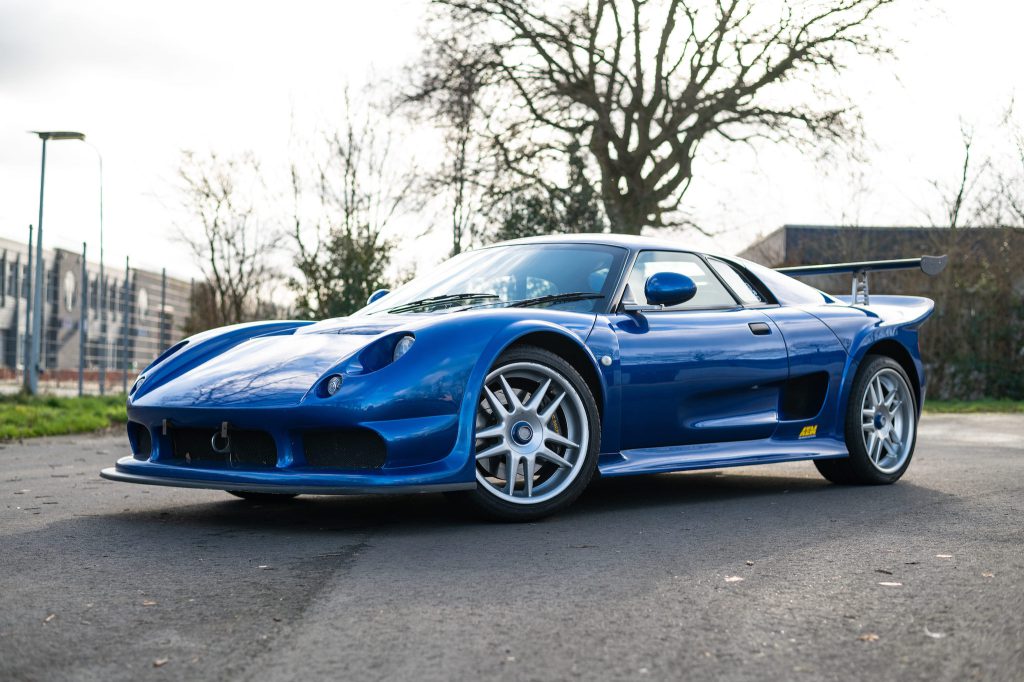 Noble M12 @ hofman.nl