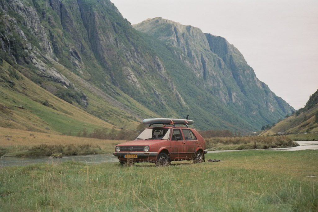 Sierd Gjaltema en Wytse van der Heide - VW Golf CL 1985 @hofman.nl