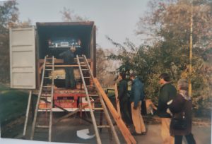 1989 container vol uit California USA @hofman.nl