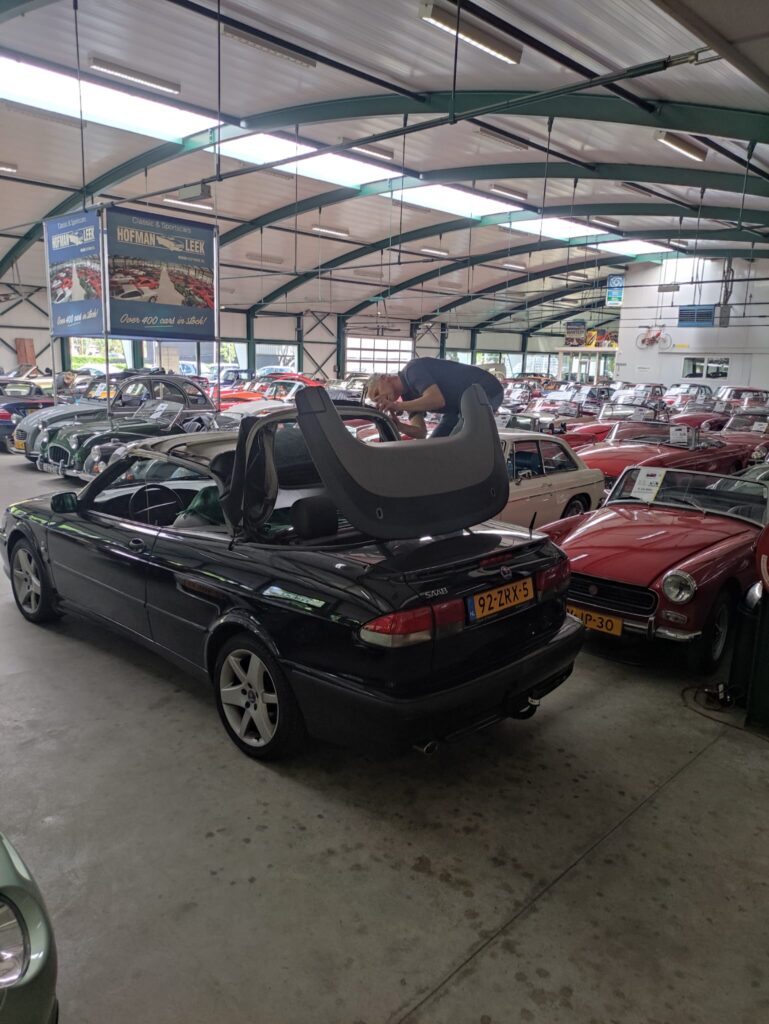 Saab cabrio dak vervangen @hofmanleek.nl