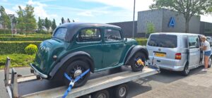 Patrick en Annet Kolkman - Morris Eight series E uit 1939