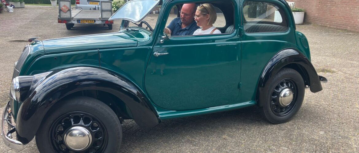 Patrick en Annet Kolkman – Morris Eight series E uit 1939