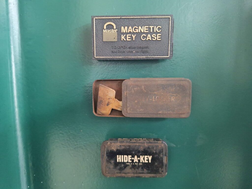 Hide a car key